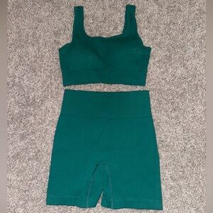 Seamless Green Bike Shorts Set